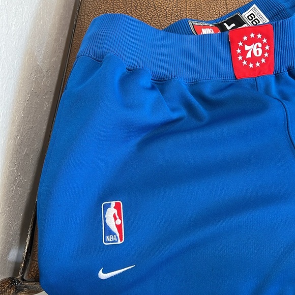 Rare Nike NBA Philadelphia 76ers Warm Up Pants with snap on open & close bottoms - Picture 6 of 8